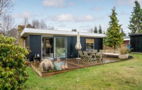 Gorgeous Home In Højby With Wifi, Højby